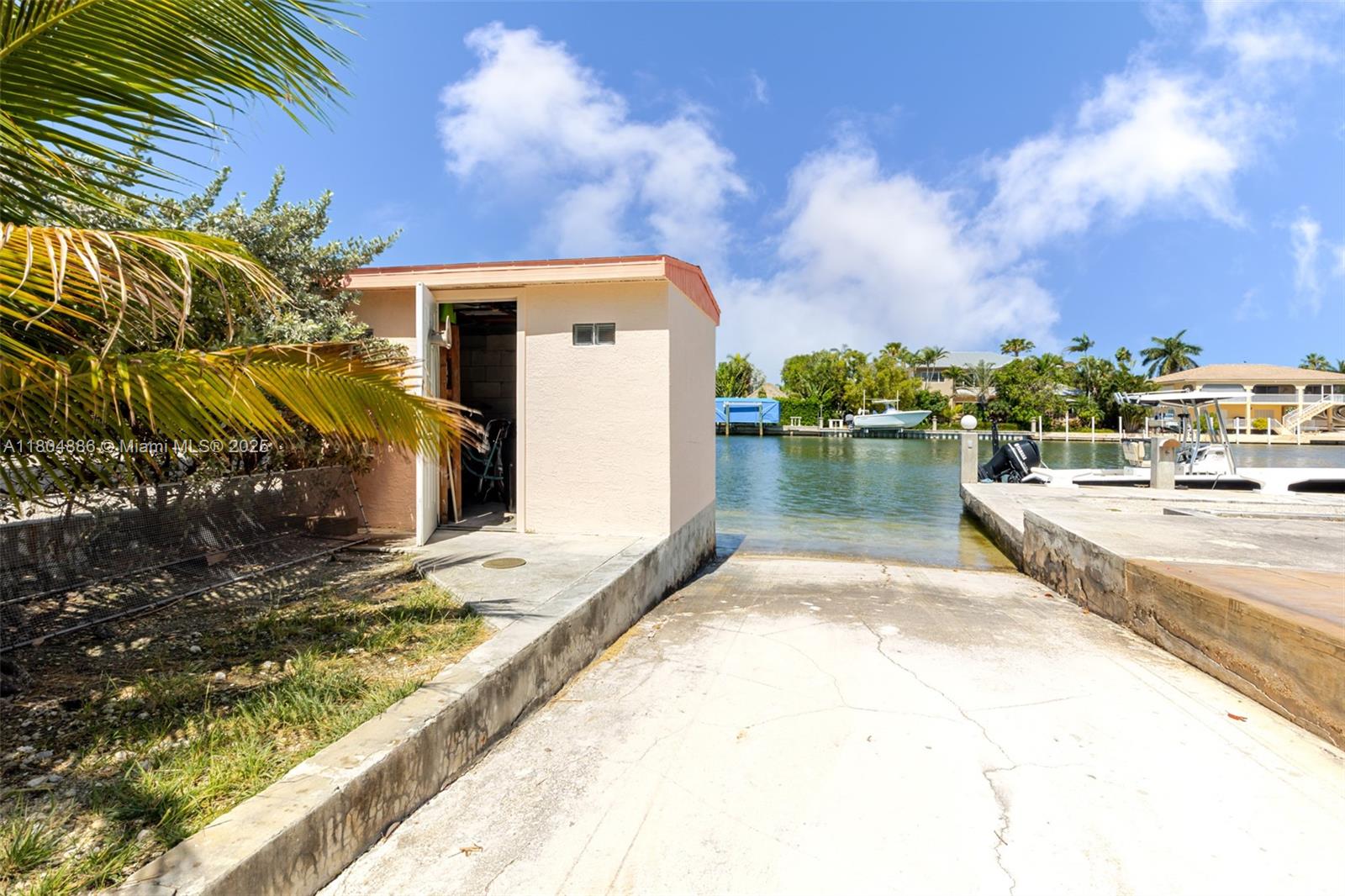 Coco Plum Beach - Residential