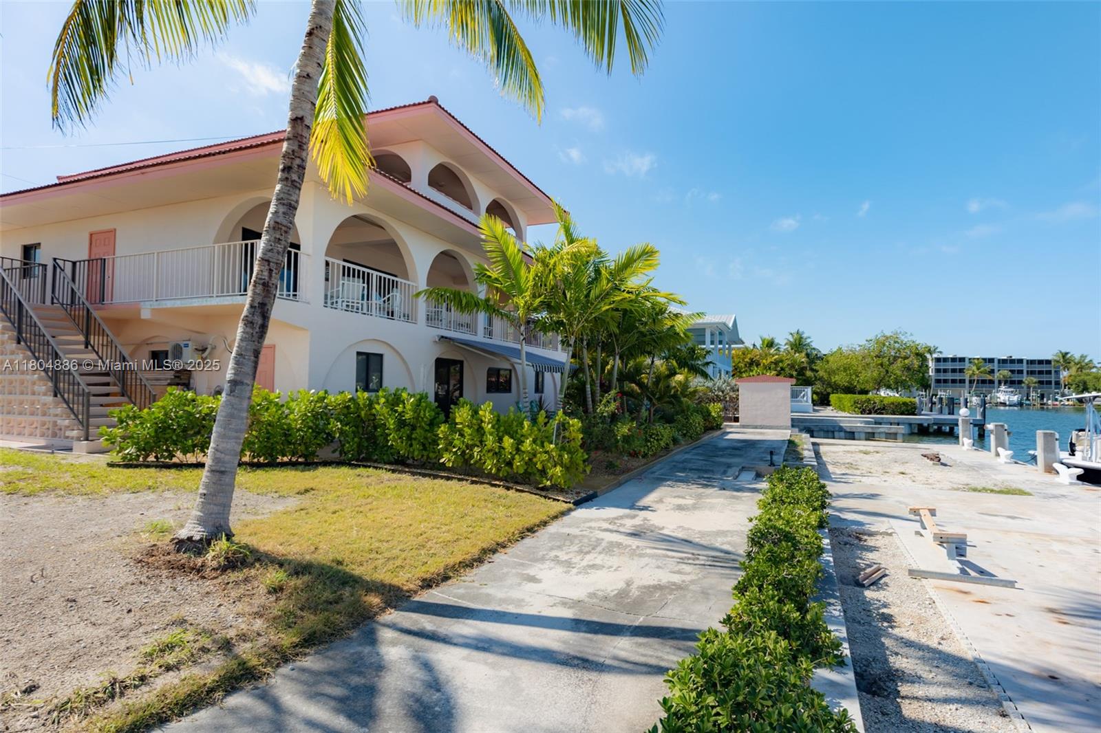 Coco Plum Beach - Residential