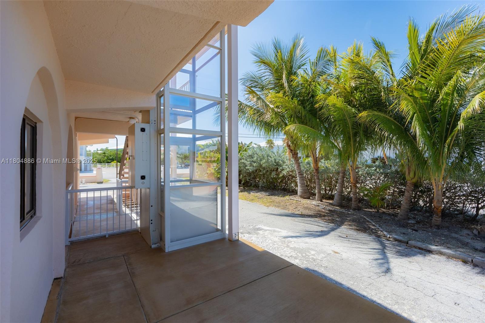 Coco Plum Beach - Residential