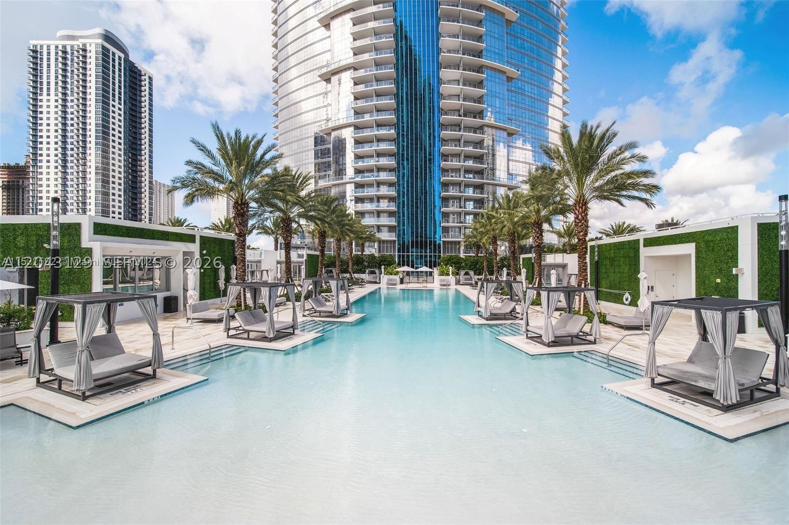 PARAMOUNT MIAMI WORLDCENT - Residential
