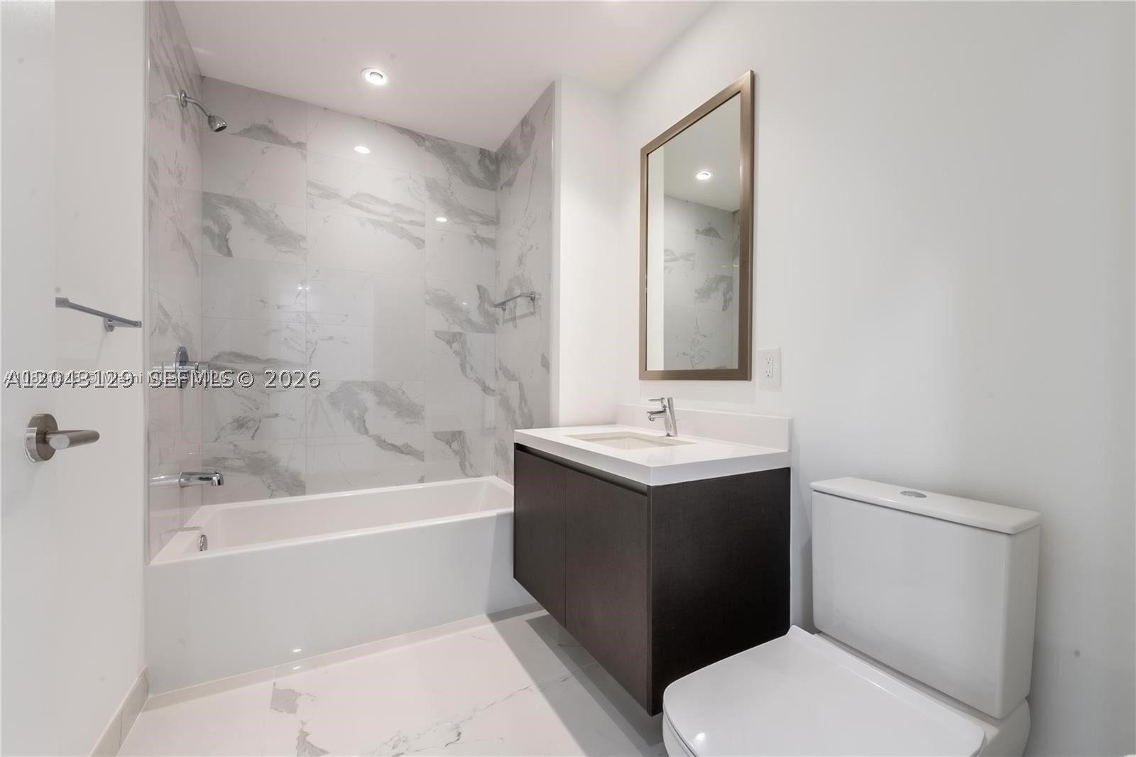 PARAMOUNT MIAMI WORLDCENT - Residential