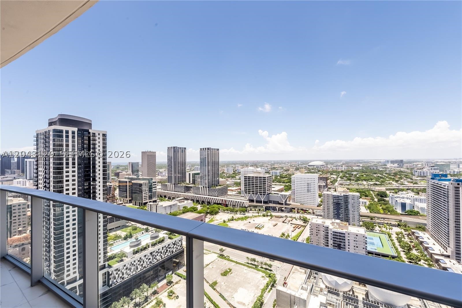 PARAMOUNT MIAMI WORLDCENT - Residential