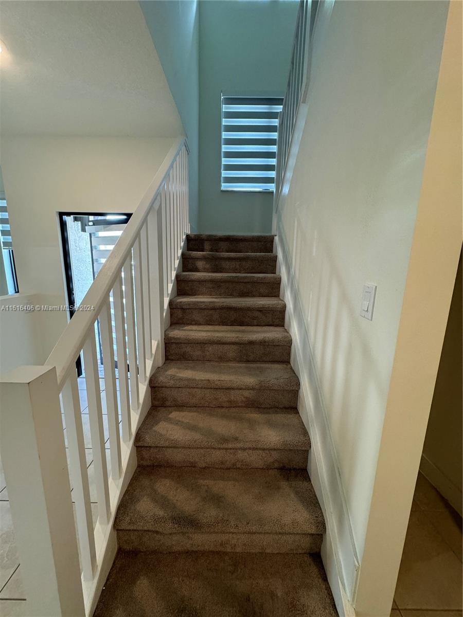 DOWNTOWN DORAL SOUTH PHAS - Residential Lease