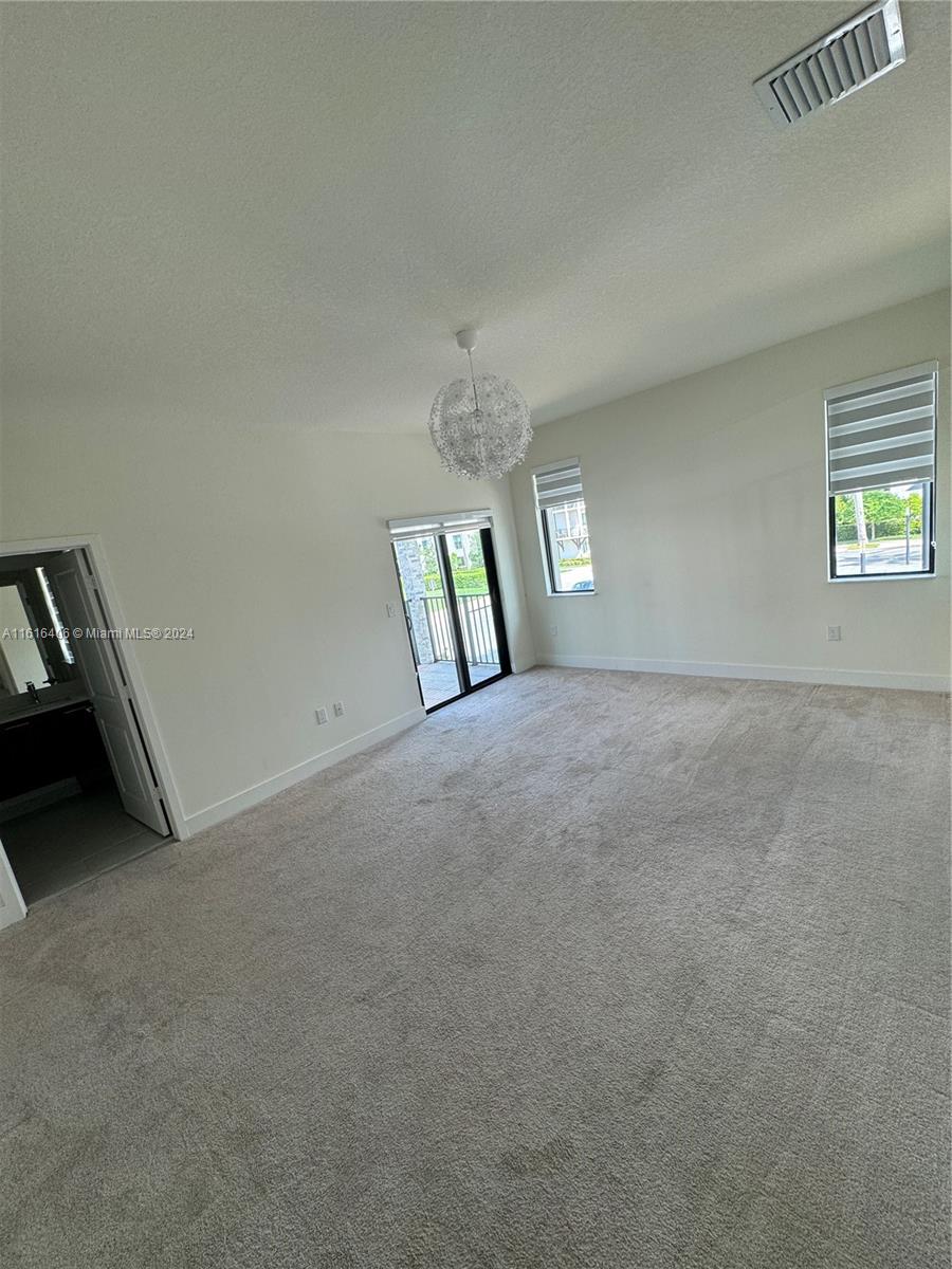 DOWNTOWN DORAL SOUTH PHAS - Residential Lease