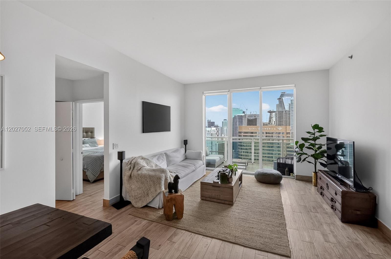 THE PLAZA 851 BRICKELL CO - Residential