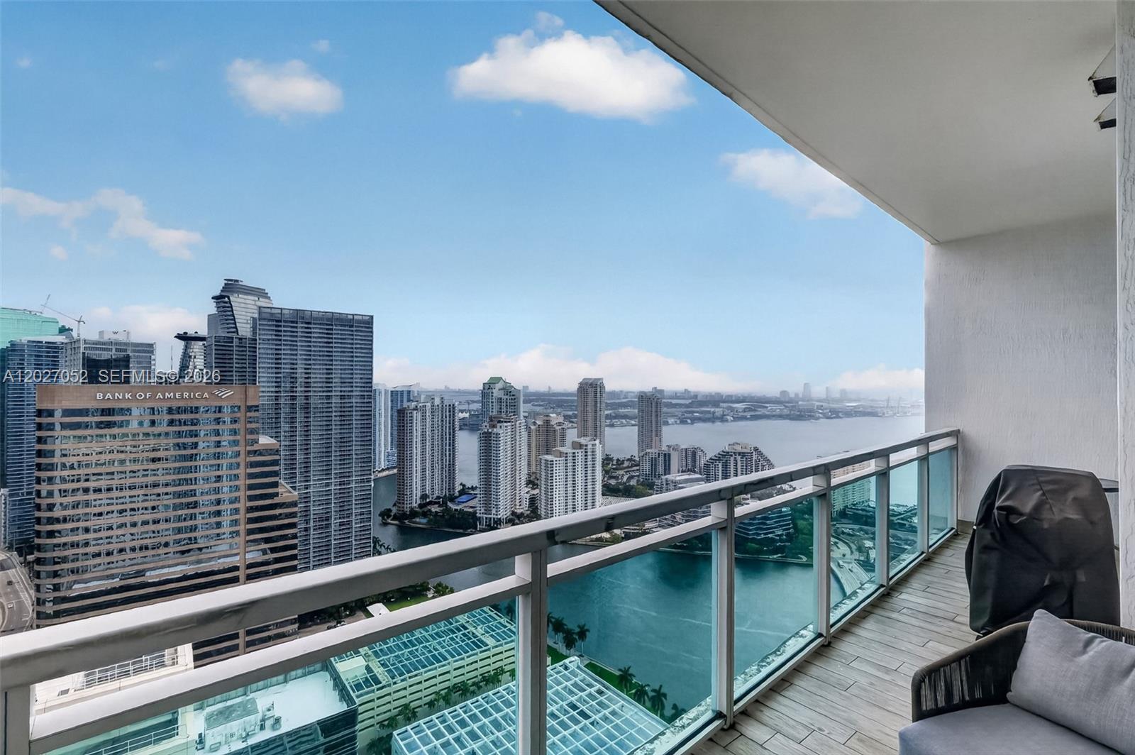 THE PLAZA 851 BRICKELL CO - Residential