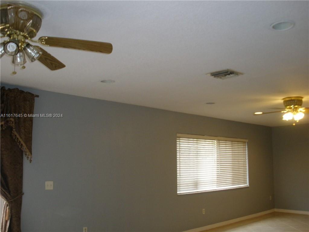 SILVER FALLS - Residential Lease