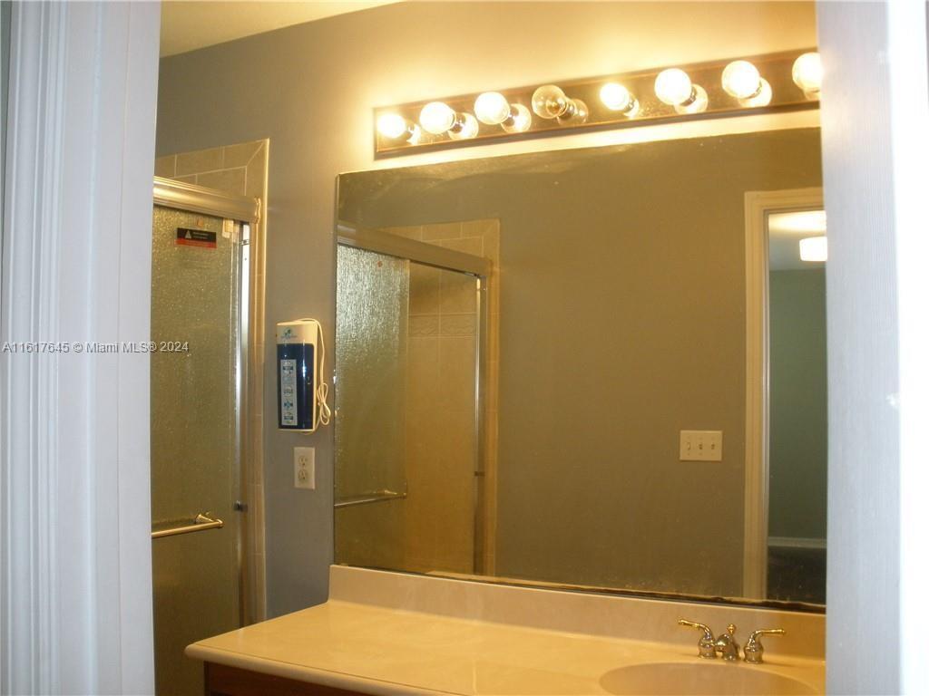SILVER FALLS - Residential Lease