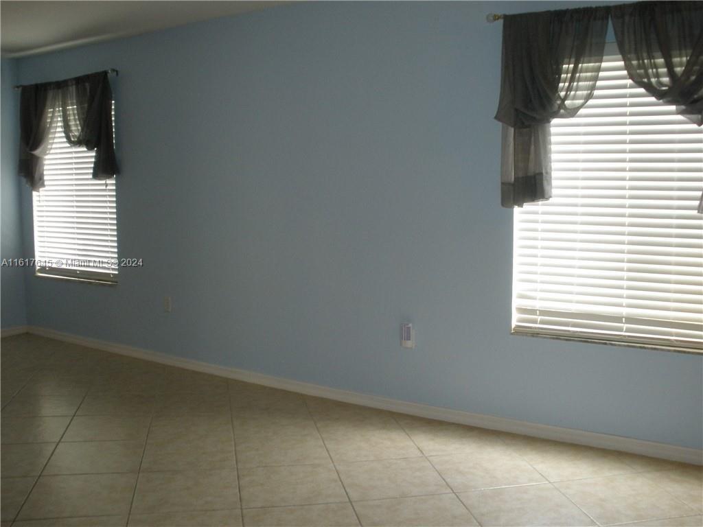 SILVER FALLS - Residential Lease