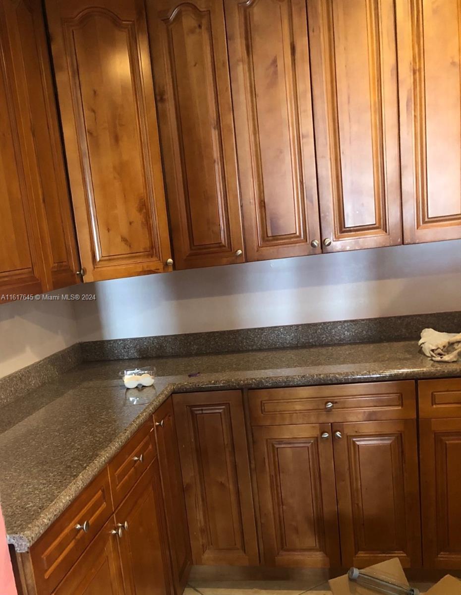 SILVER FALLS - Residential Lease