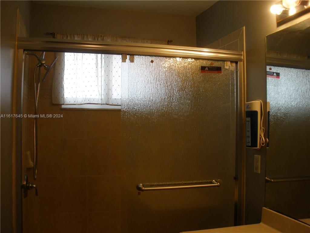 SILVER FALLS - Residential Lease