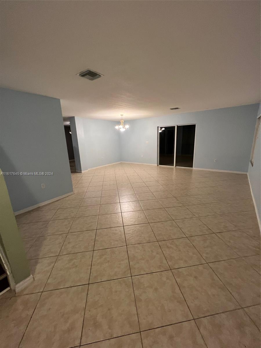 SILVER FALLS - Residential Lease