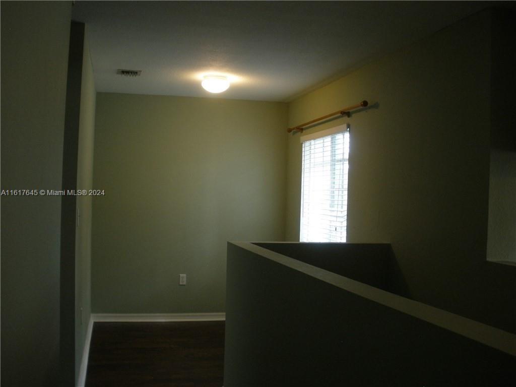 SILVER FALLS - Residential Lease