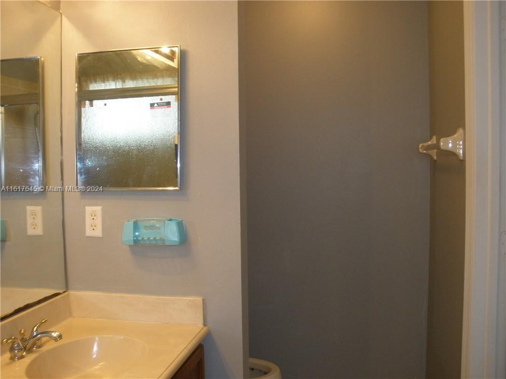 SILVER FALLS - Residential Lease