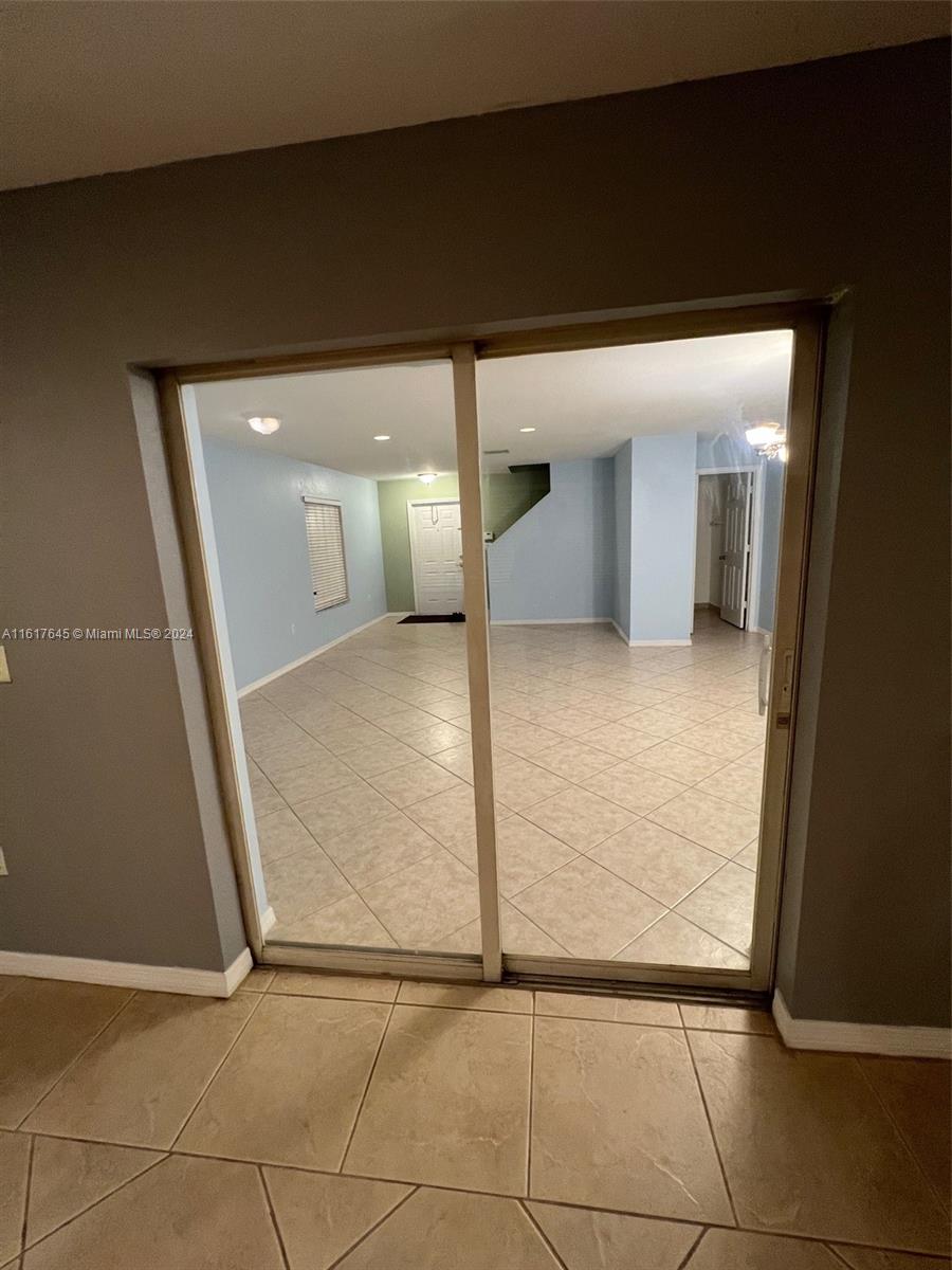 SILVER FALLS - Residential Lease