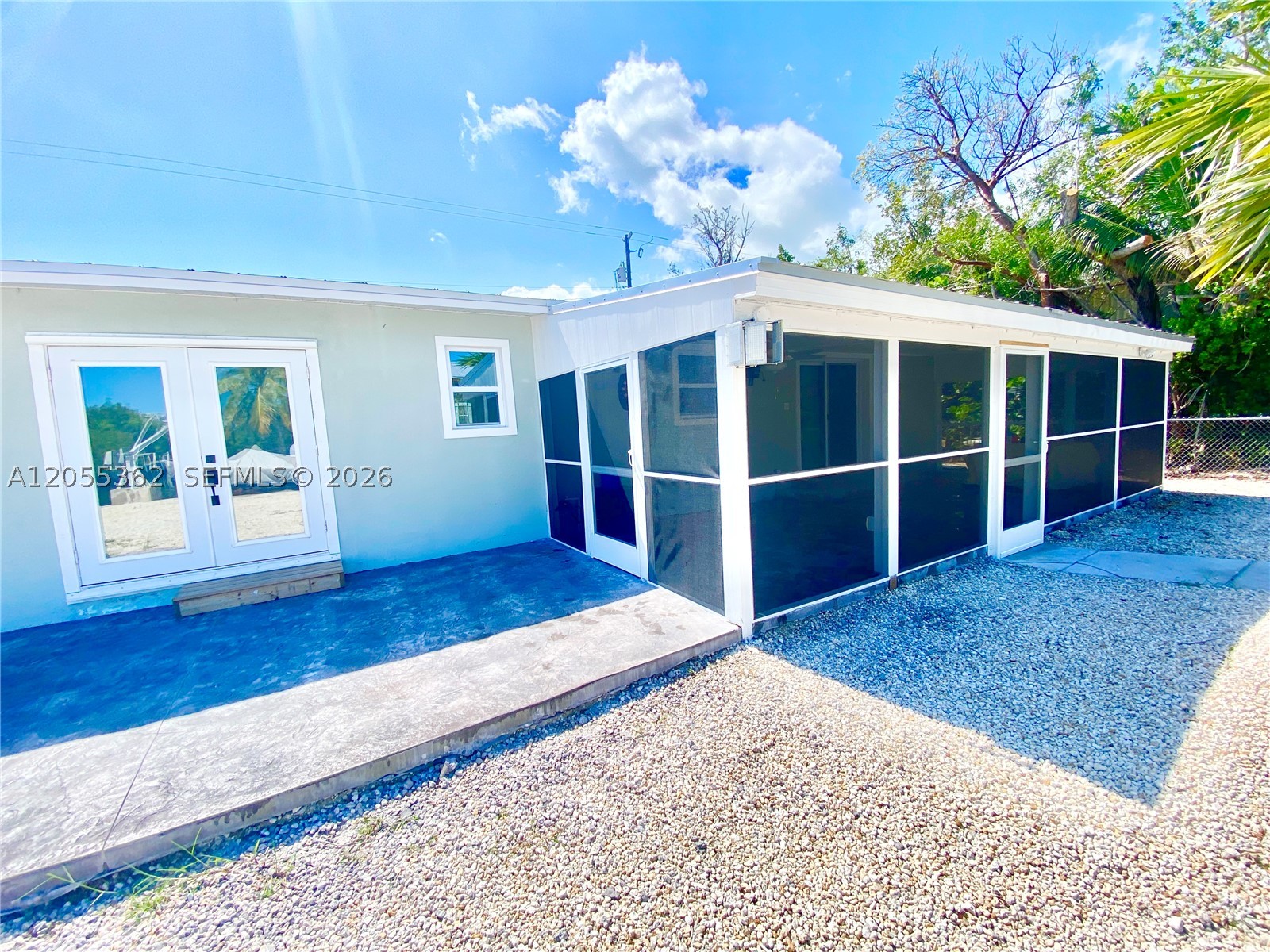 BREEZESWEPT BEACH ESTS - Residential Lease