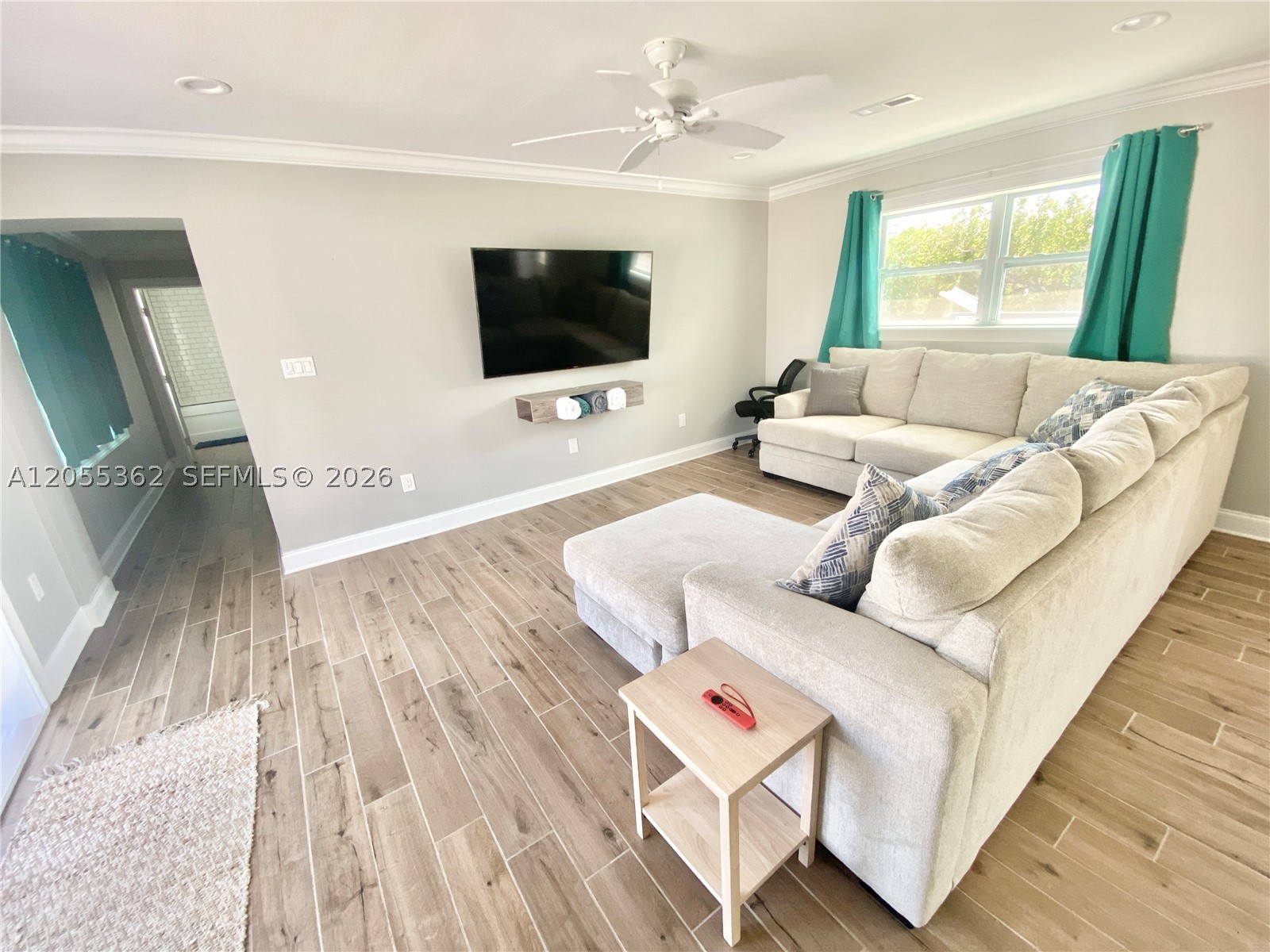 BREEZESWEPT BEACH ESTS - Residential Lease