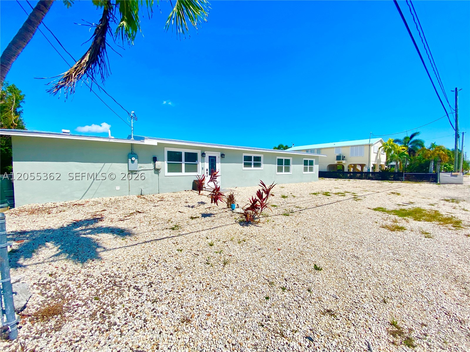 BREEZESWEPT BEACH ESTS - Residential Lease