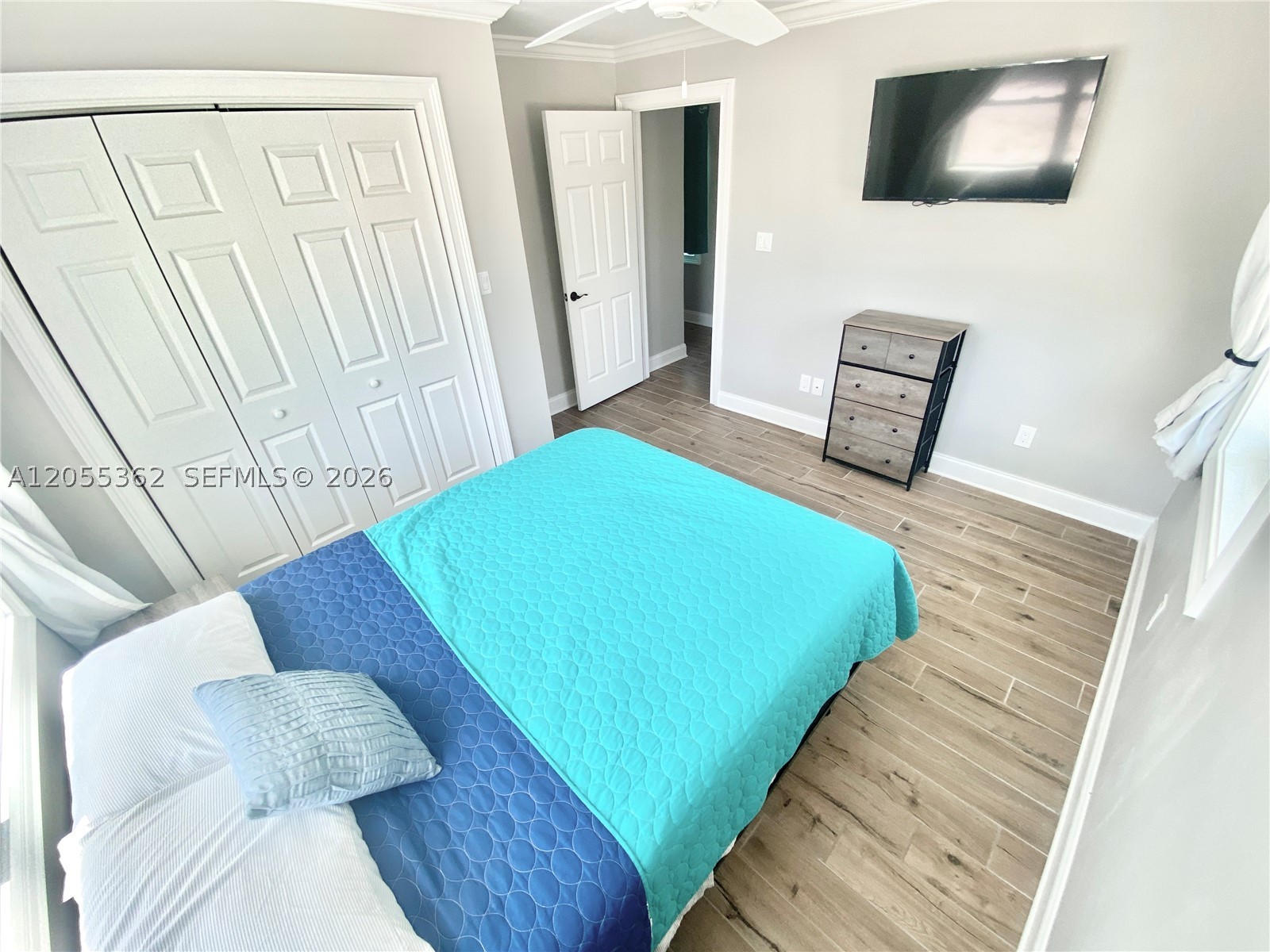 BREEZESWEPT BEACH ESTS - Residential Lease