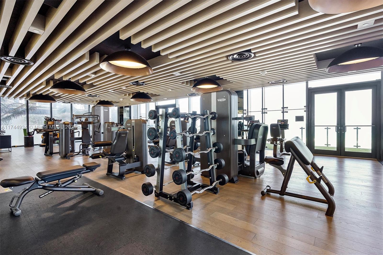 MUSE CONDO - Residential