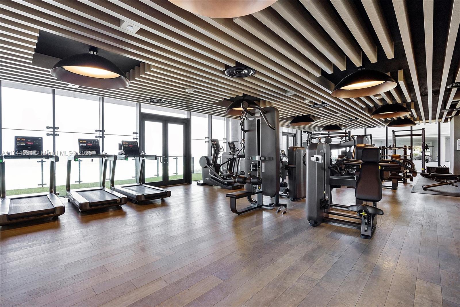 MUSE CONDO - Residential