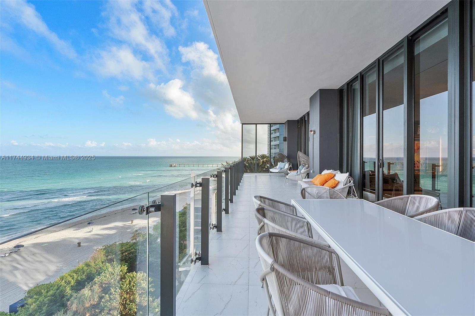 MUSE CONDO - Residential