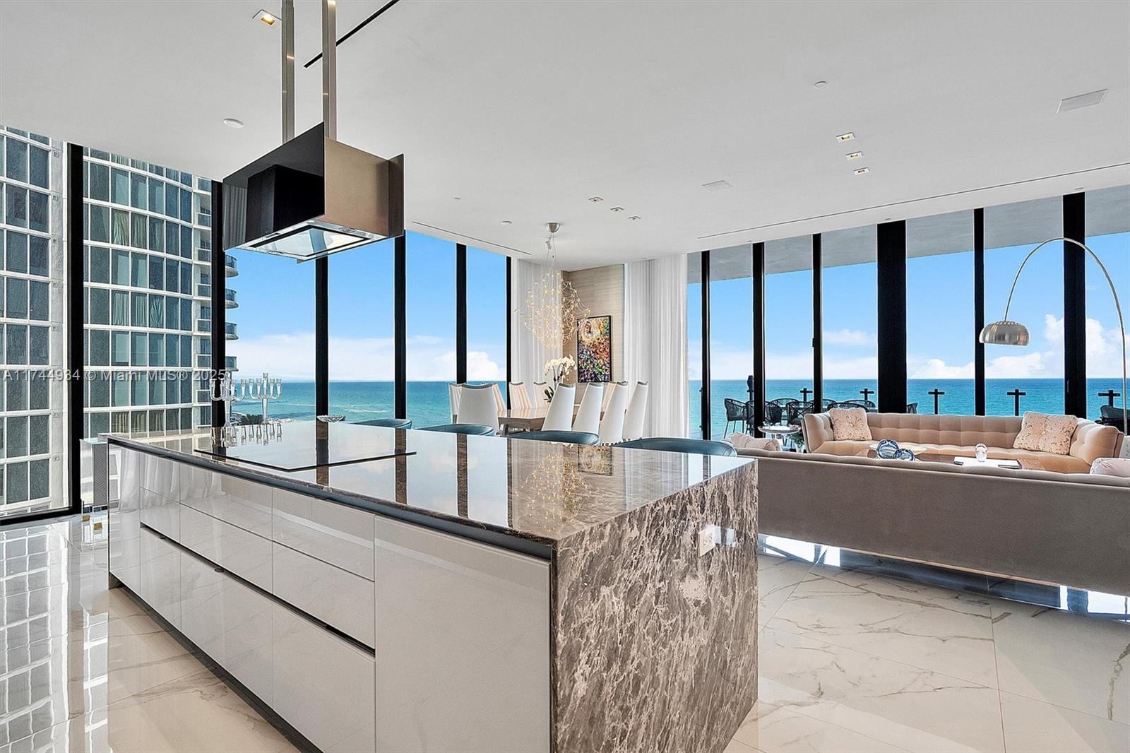 MUSE CONDO - Residential