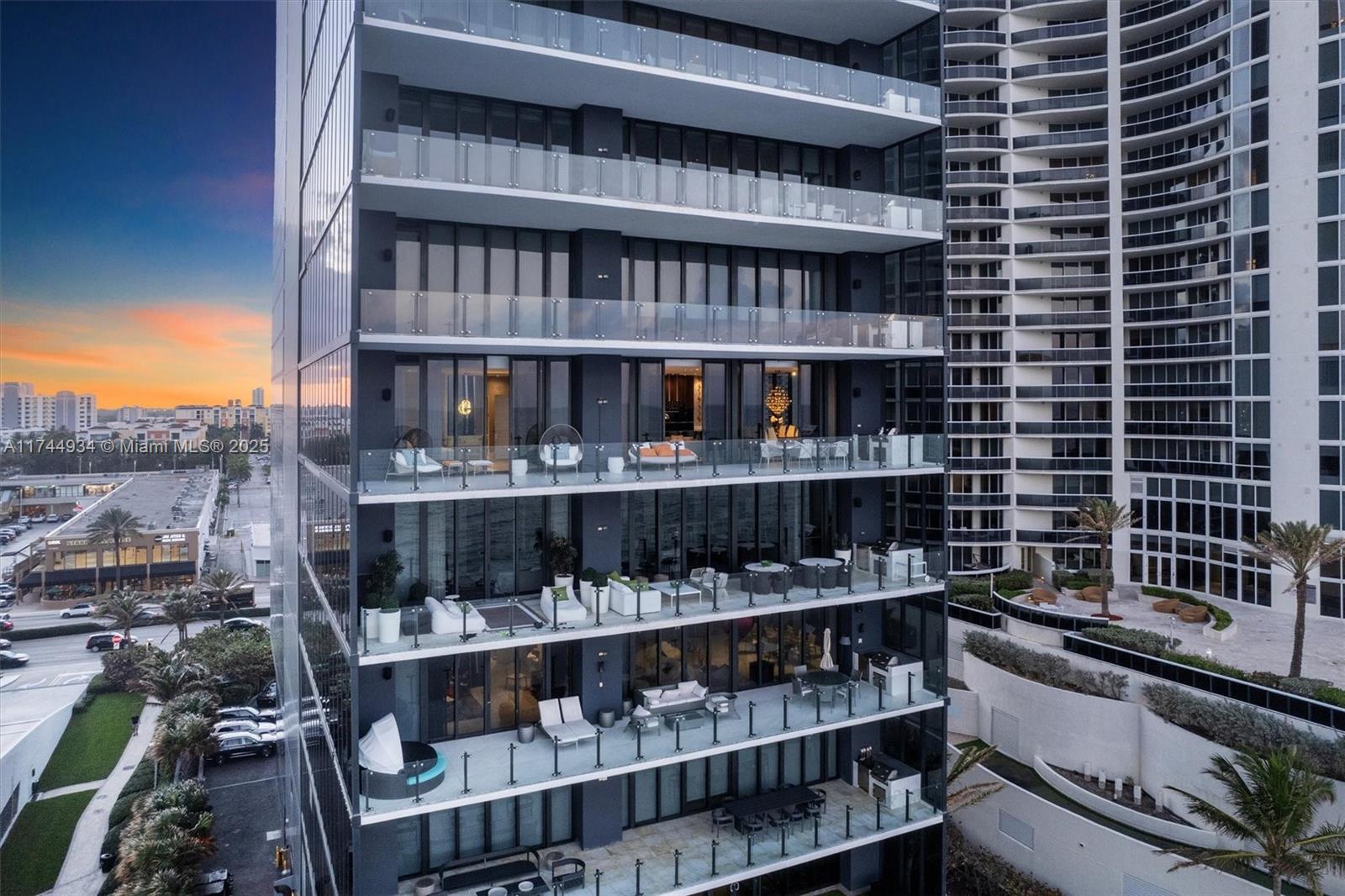 MUSE CONDO - Residential