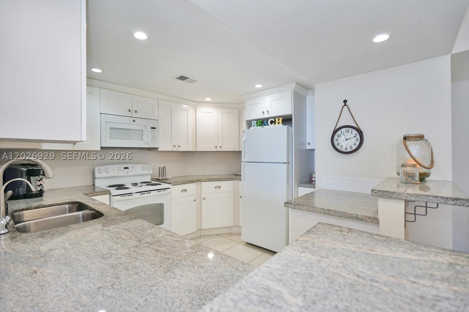 SEA AIR TOWERS CONDO - Residential