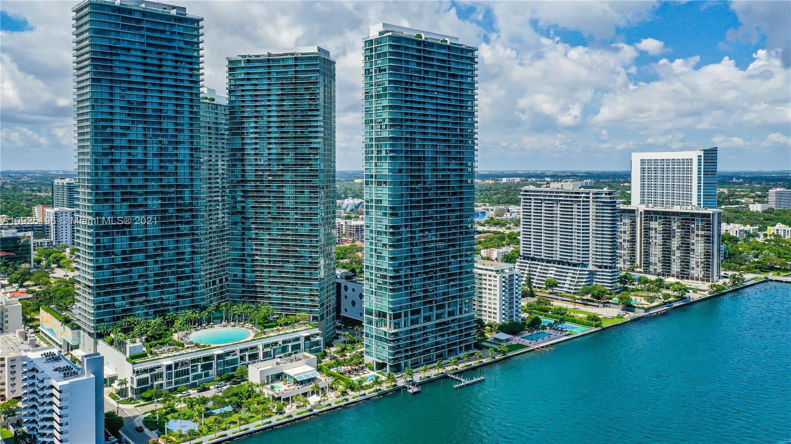 ONE PARAISO CONDO - Residential