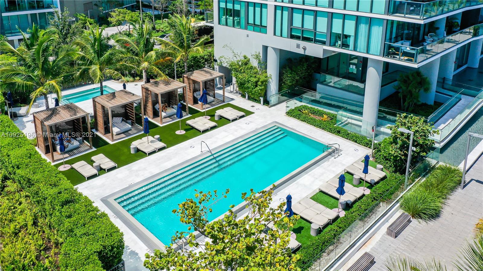 ONE PARAISO CONDO - Residential