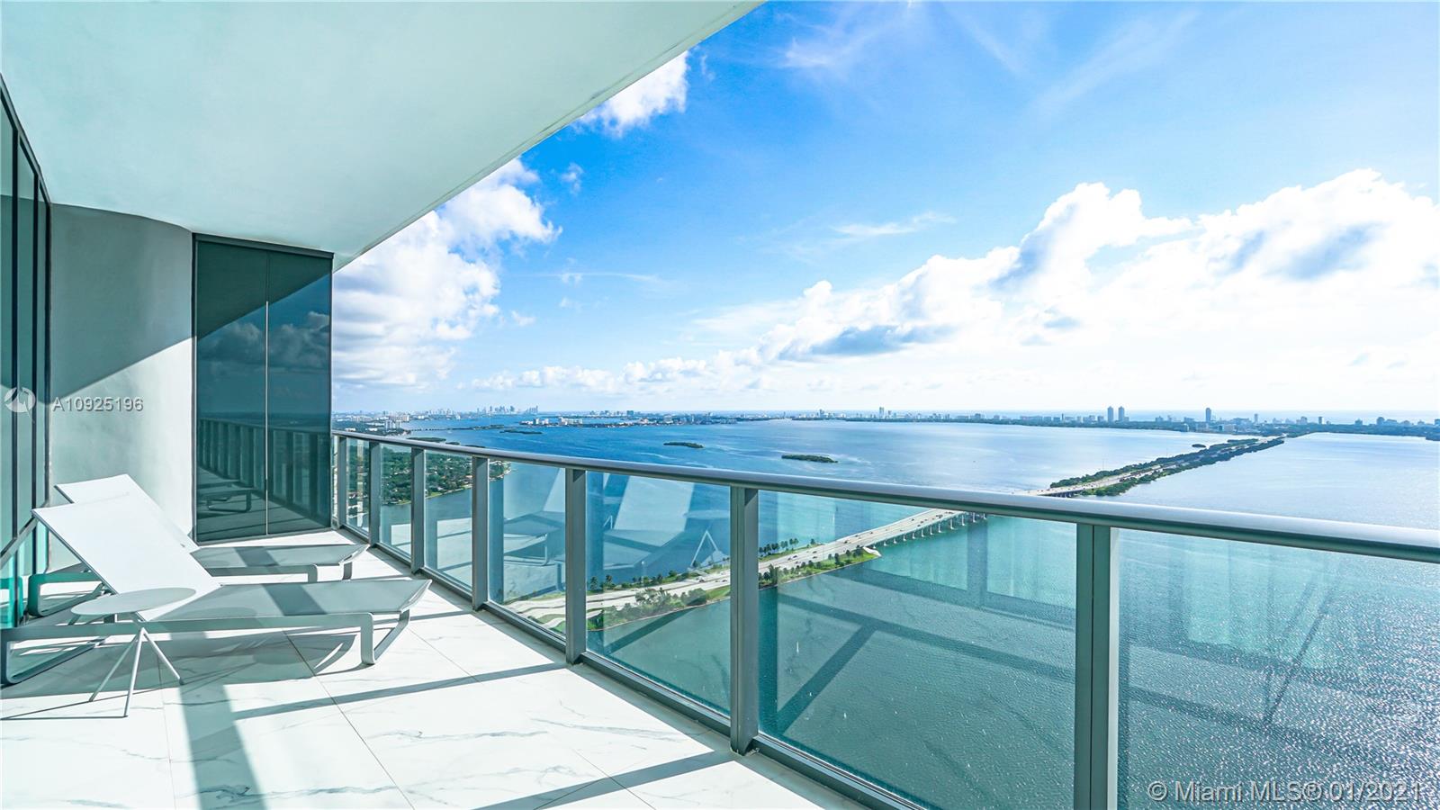 ONE PARAISO CONDO - Residential