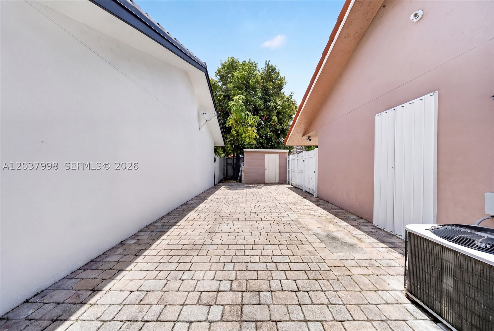 VISTA SUB 1ST ADDN AMENDE - Residential