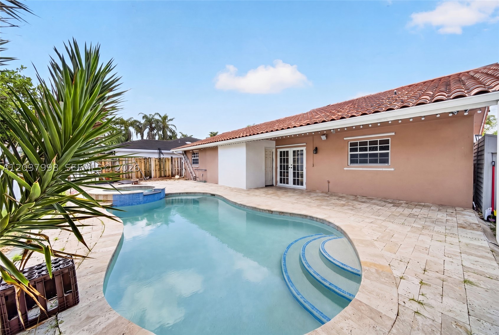 VISTA SUB 1ST ADDN AMENDE - Residential