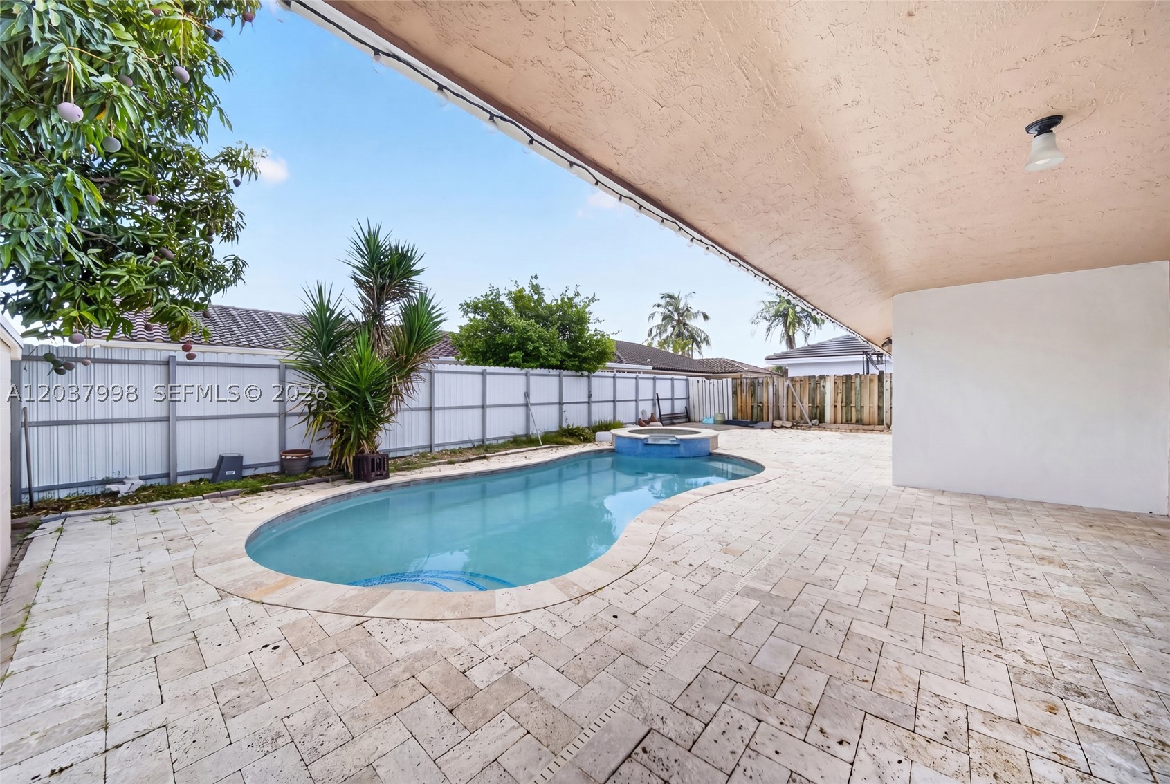 VISTA SUB 1ST ADDN AMENDE - Residential