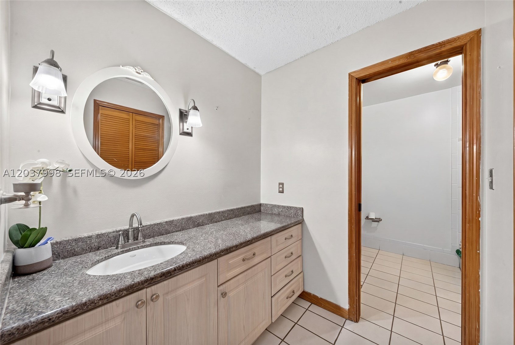 VISTA SUB 1ST ADDN AMENDE - Residential