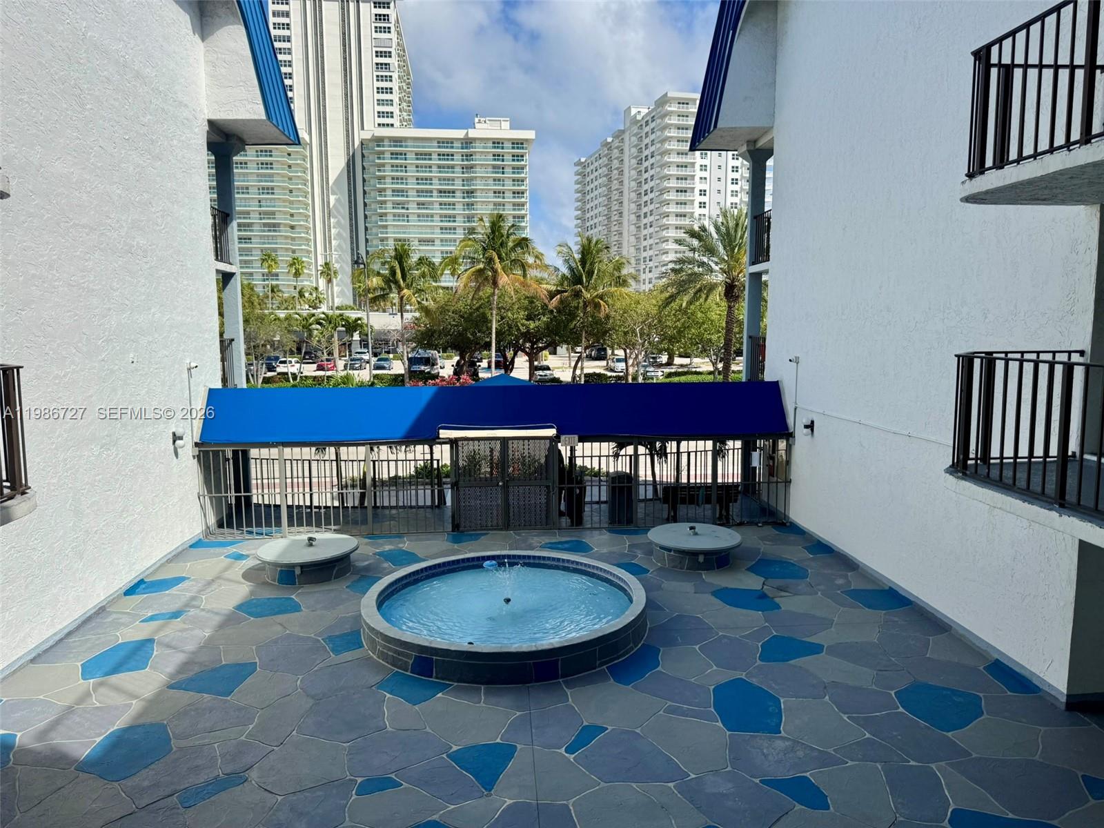 TOP OF THE MILE SOUTH CON - Residential