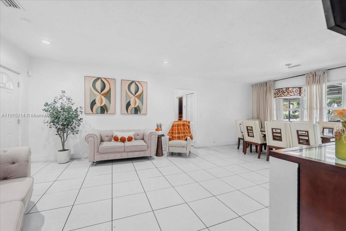 1ST ADDN TO PANULETA GARD - Residential