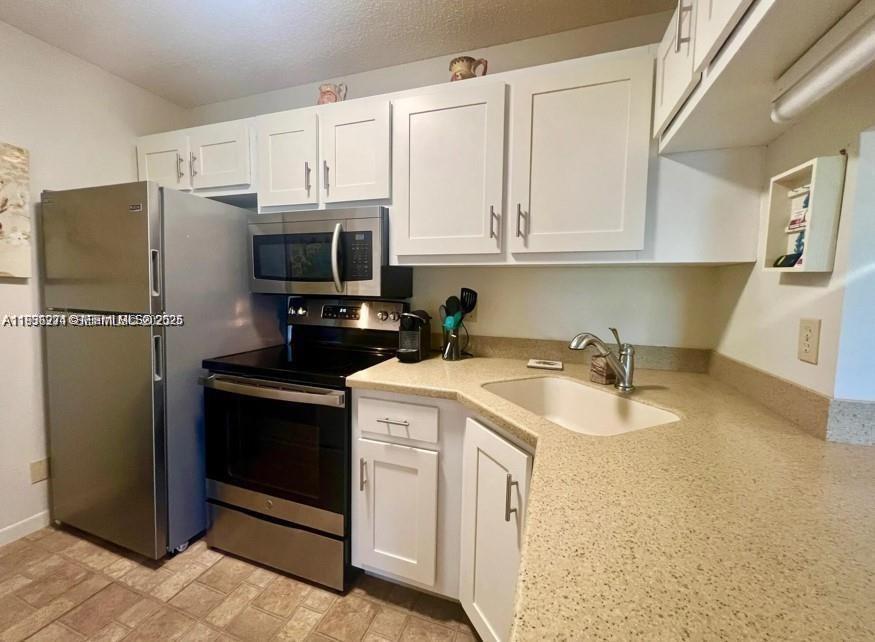 JENSEN BEACH CLUB CONDO - Residential