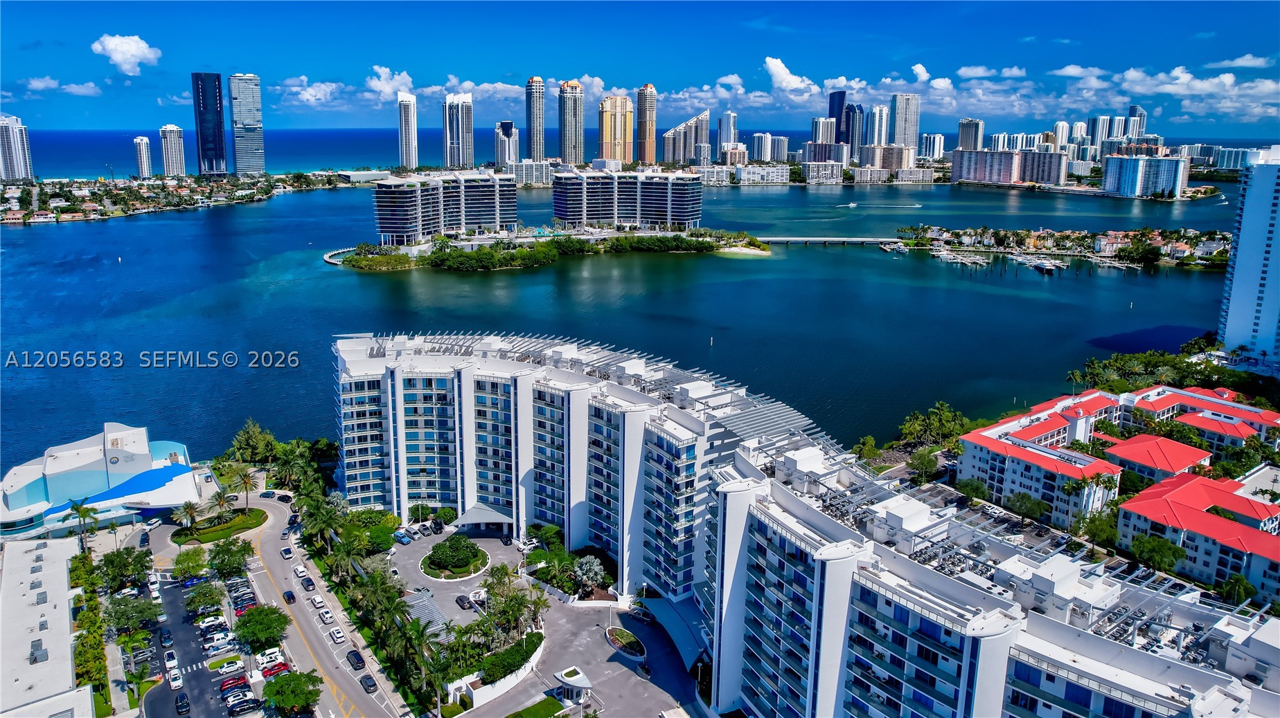 ECHO CONDO AVENTURA - Residential