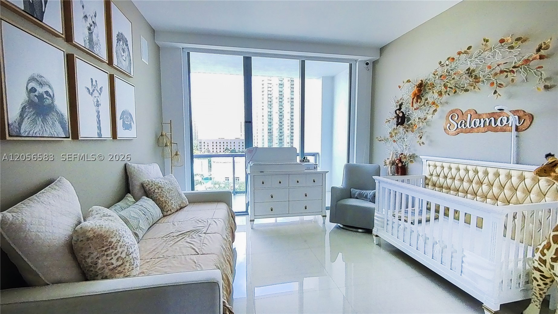 ECHO CONDO AVENTURA - Residential