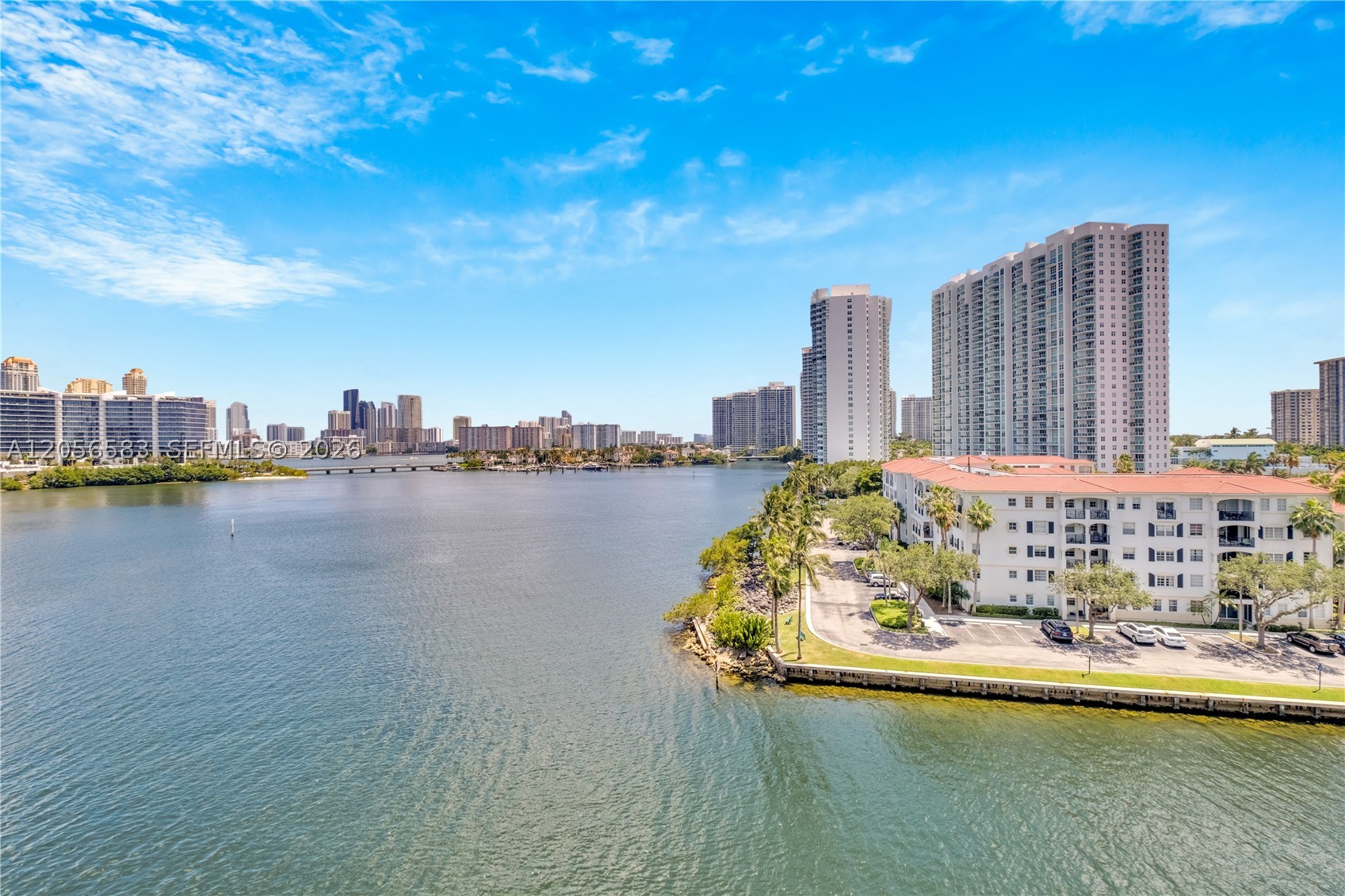 ECHO CONDO AVENTURA - Residential