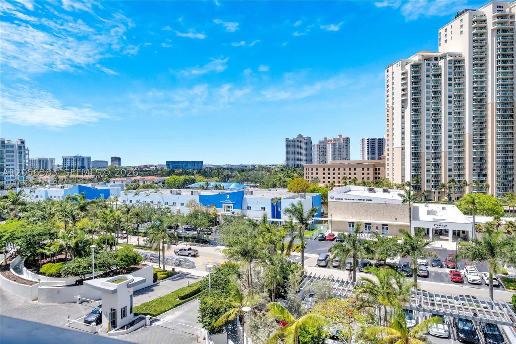 ECHO CONDO AVENTURA - Residential