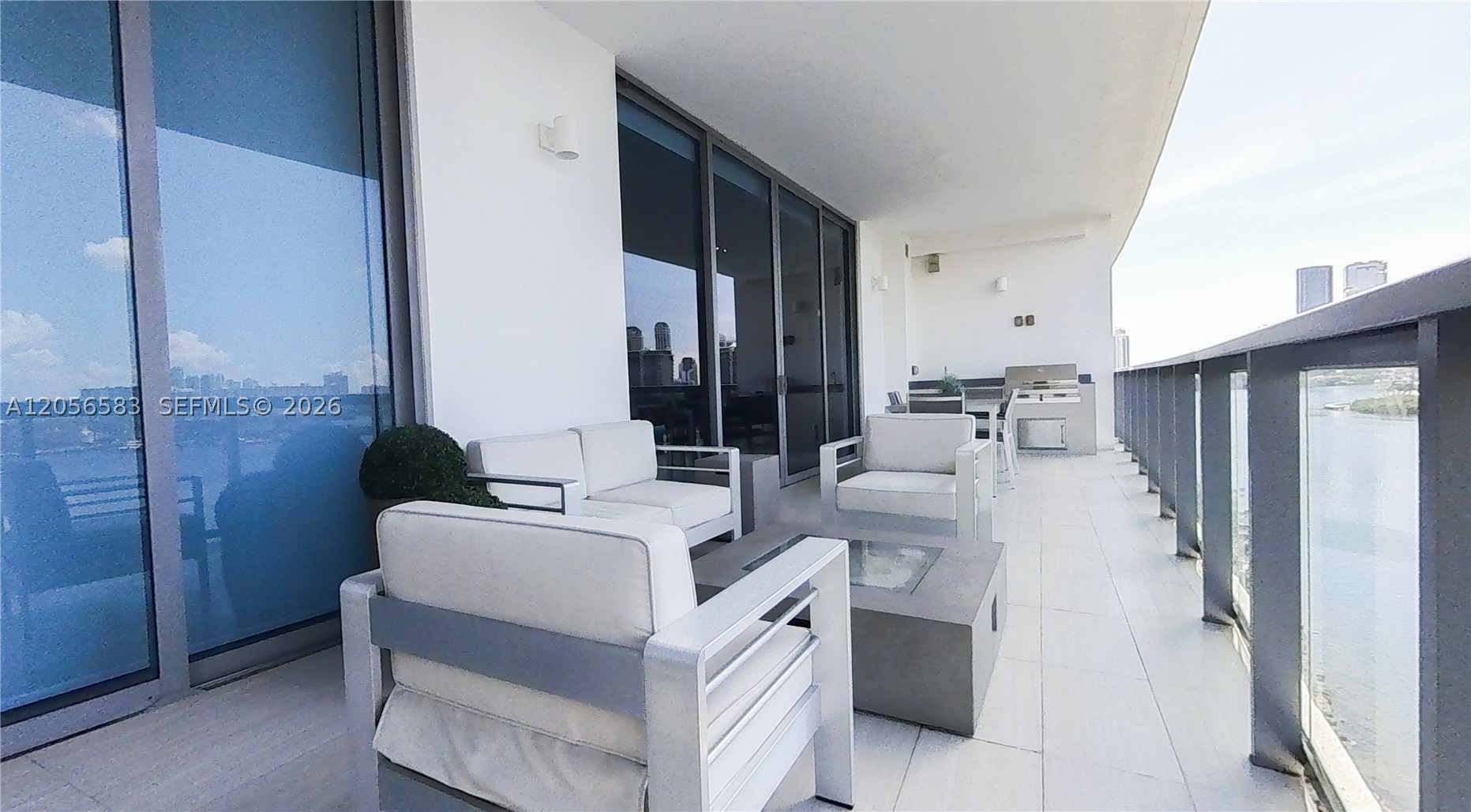 ECHO CONDO AVENTURA - Residential