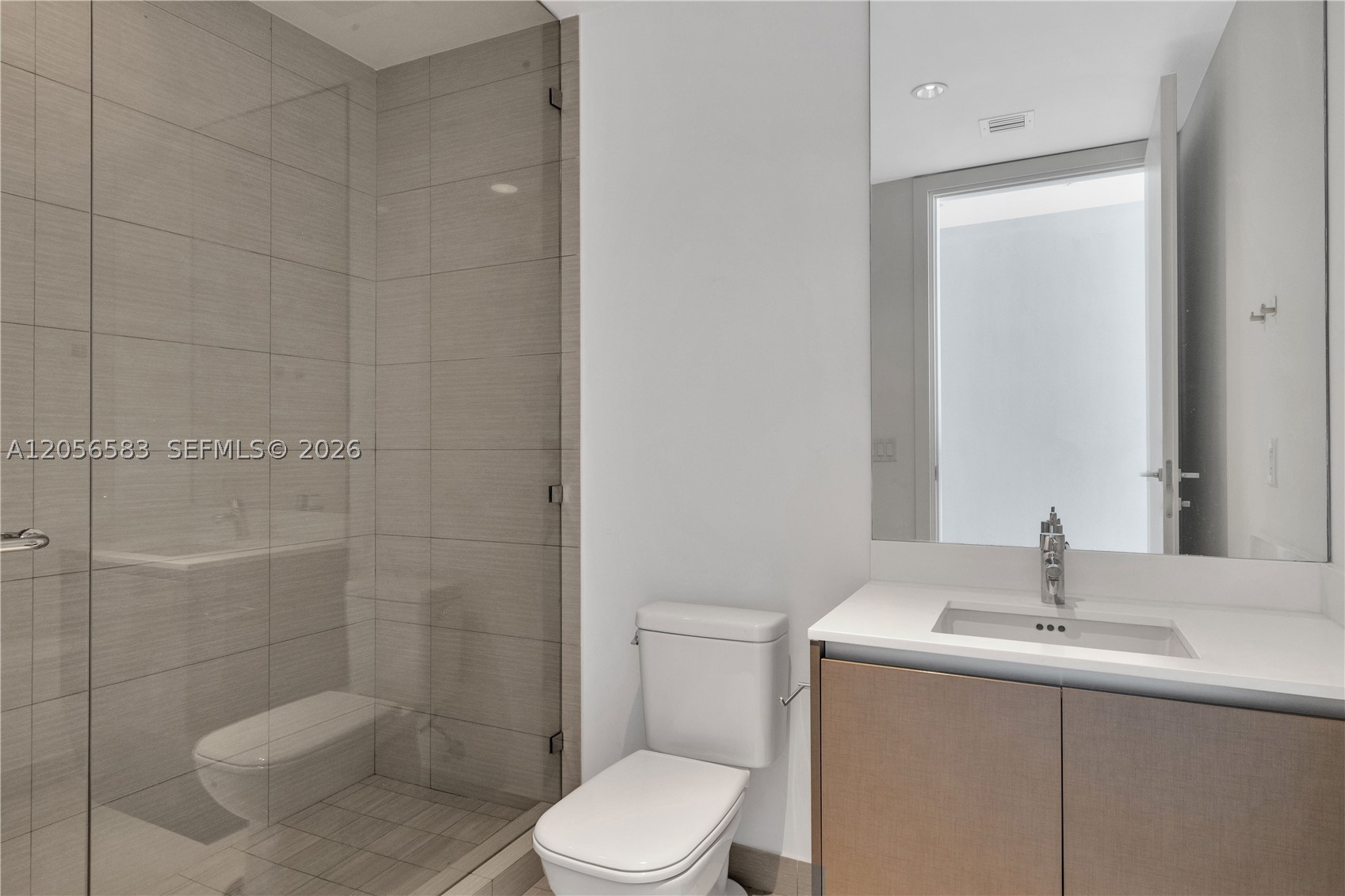 ECHO CONDO AVENTURA - Residential