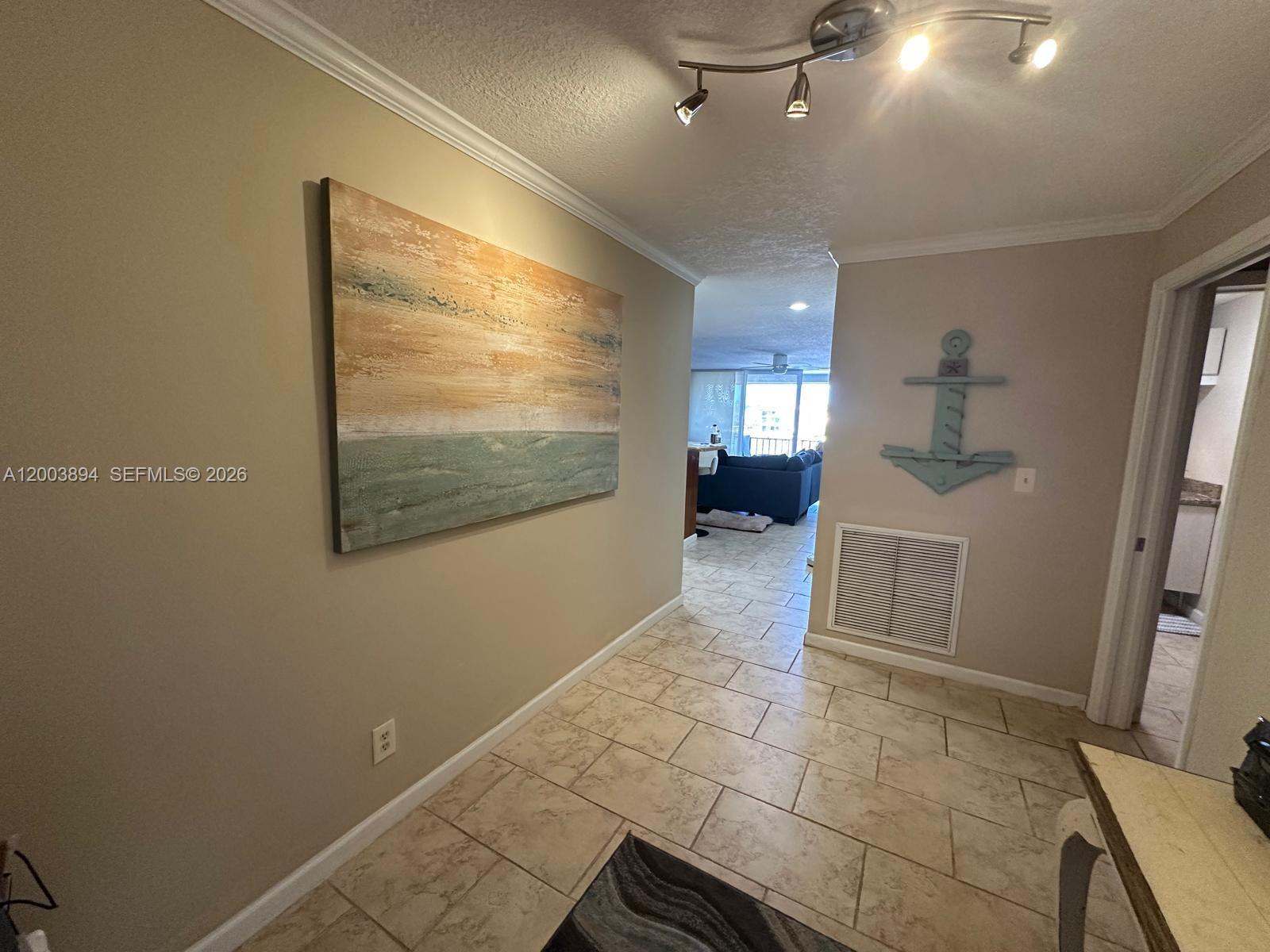 PALM TRAIL PLACE CONDO - Residential
