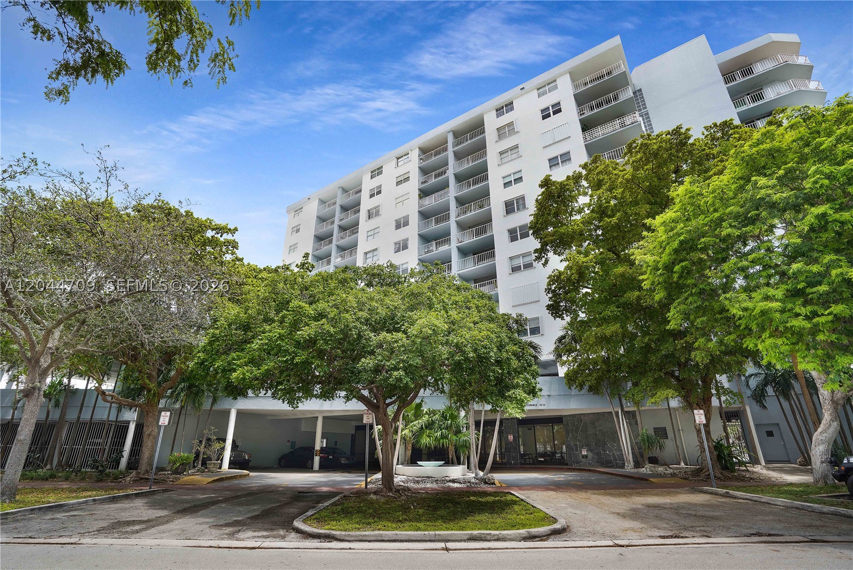STANTON HOUSE CONDO - Residential