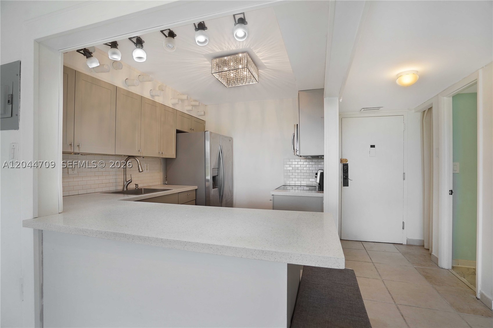 STANTON HOUSE CONDO - Residential