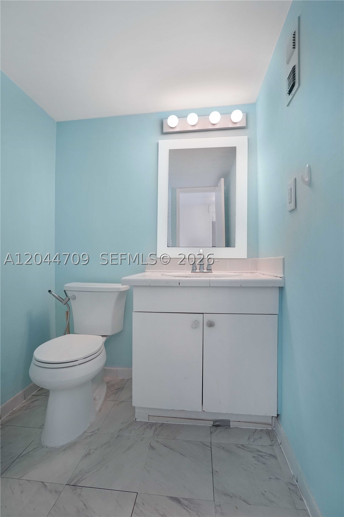 STANTON HOUSE CONDO - Residential