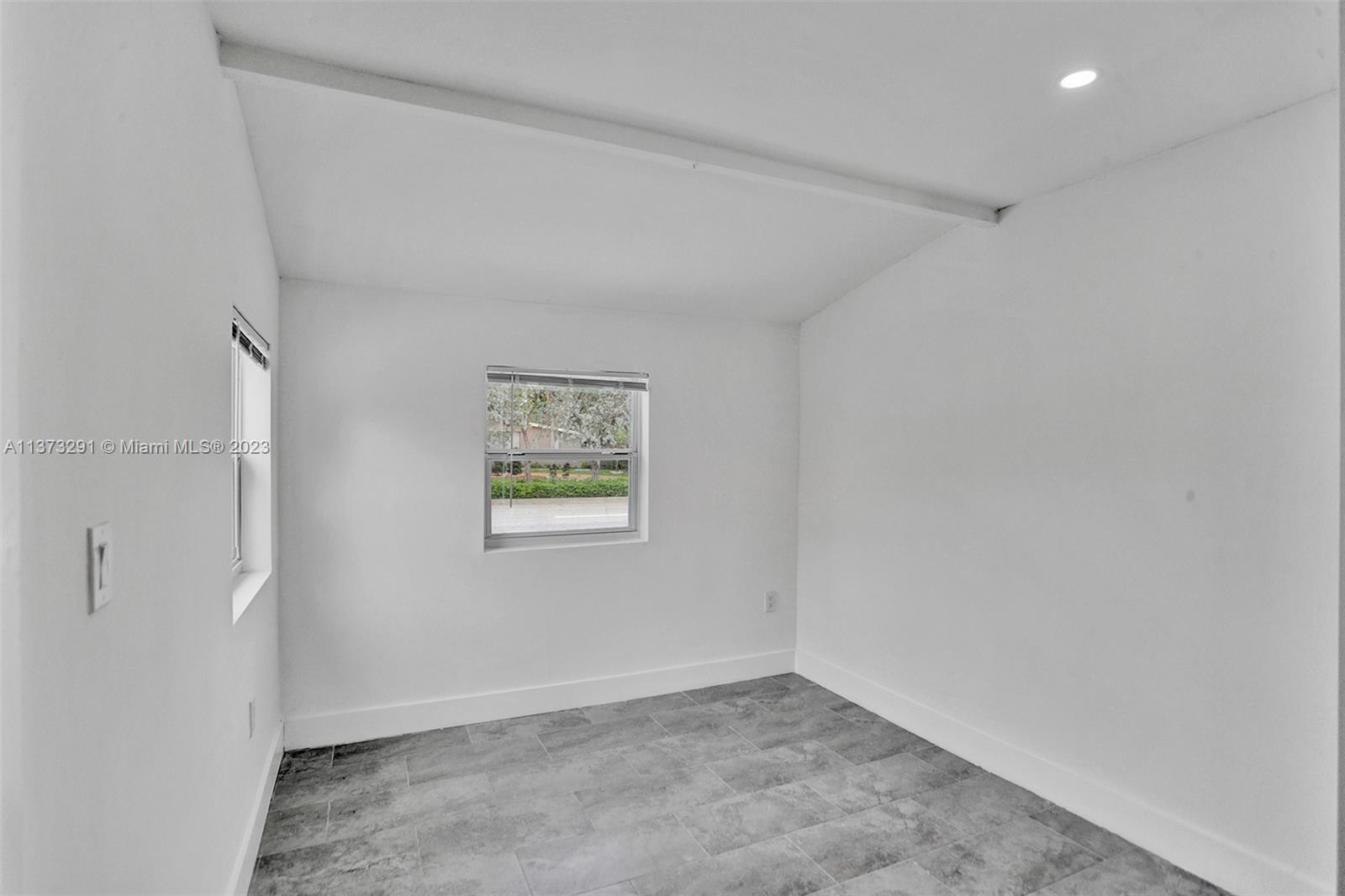 NORTH ANDREWS TERRACE FIR - Residential
